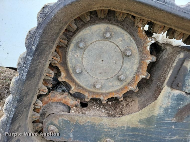 image for item DX7217 2005 Bobcat T250 tracked skid steer loader