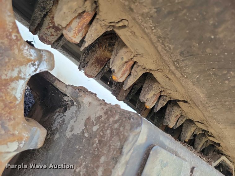 image for item DX7217 2005 Bobcat T250 tracked skid steer loader