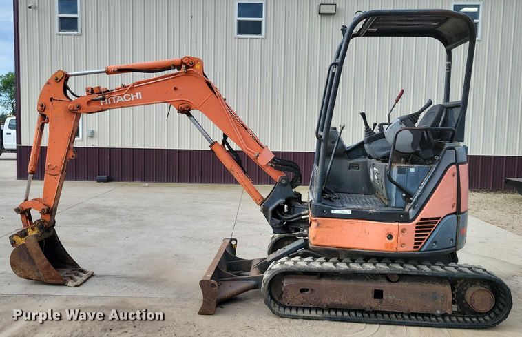 image for item DX7409 2006 Hitachi Zaxis 27U mini excavator