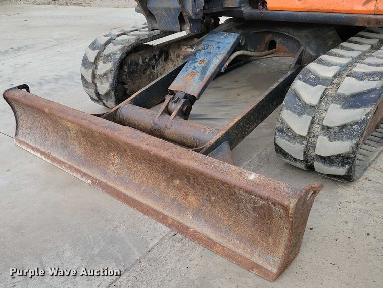 image for item DX7409 2006 Hitachi Zaxis 27U mini excavator