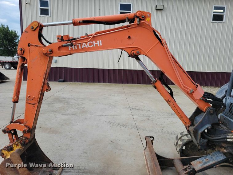image for item DX7409 2006 Hitachi Zaxis 27U mini excavator