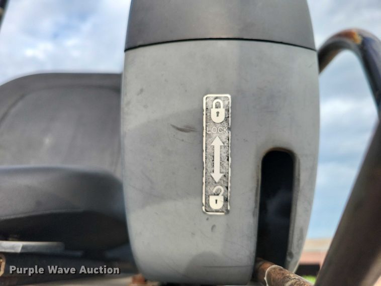 image for item DX7409 2006 Hitachi Zaxis 27U mini excavator