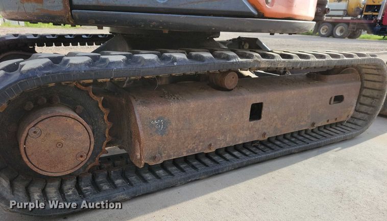 image for item DX7409 2006 Hitachi Zaxis 27U mini excavator