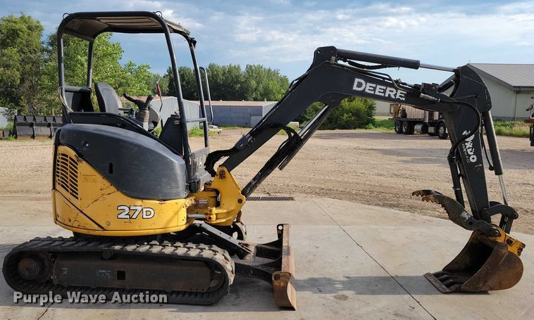 EXCAVADORA 2012 JOHN DEERE 27D