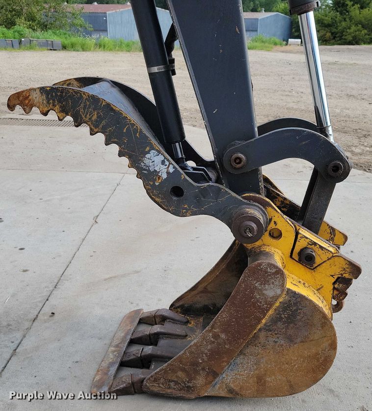 image for item DX7410 2012 John Deere  27D mini excavator