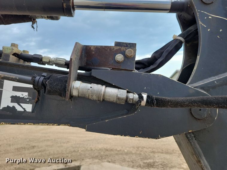 image for item DX7410 2012 John Deere  27D mini excavator