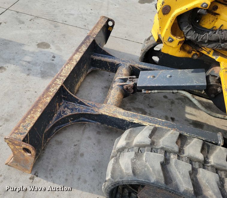 image for item DX7410 2012 John Deere  27D mini excavator