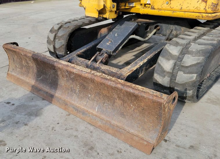 image for item DX7410 2012 John Deere  27D mini excavator