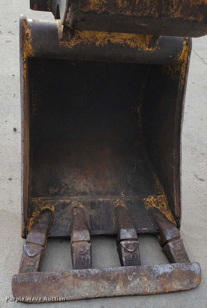 image for item DX7410 2012 John Deere  27D mini excavator