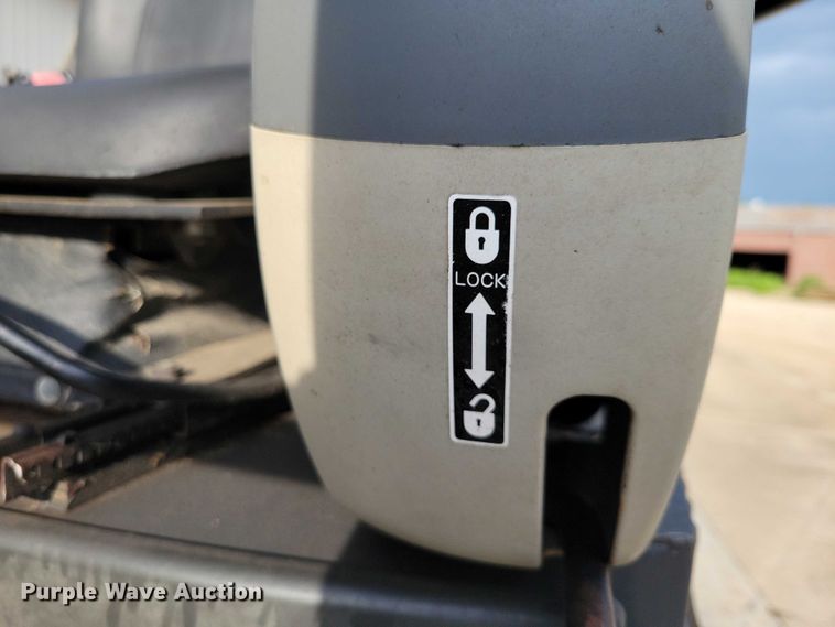 image for item DX7410 2012 John Deere  27D mini excavator