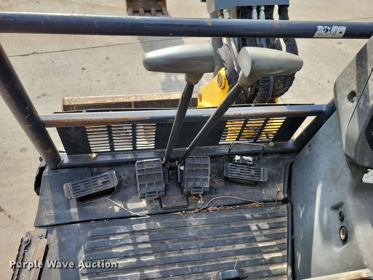 image for item DX7410 2012 John Deere  27D mini excavator