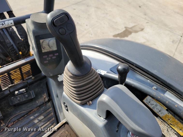 image for item DX7410 2012 John Deere  27D mini excavator