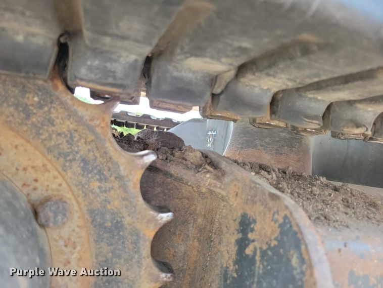 image for item DX7410 2012 John Deere  27D mini excavator