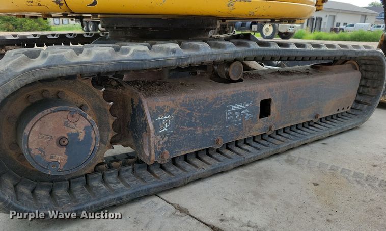 image for item DX7410 2012 John Deere  27D mini excavator