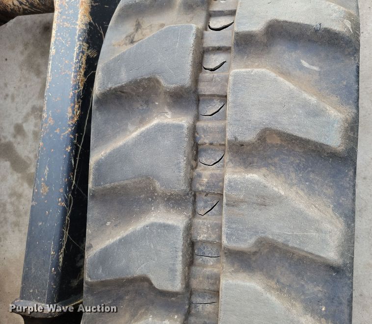 image for item DX7410 2012 John Deere  27D mini excavator