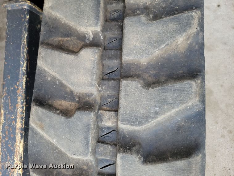 image for item DX7410 2012 John Deere  27D mini excavator