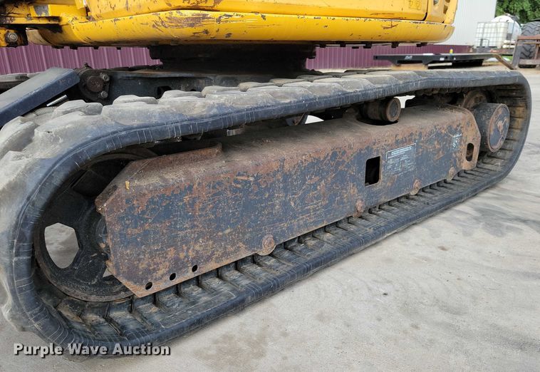 image for item DX7410 2012 John Deere  27D mini excavator