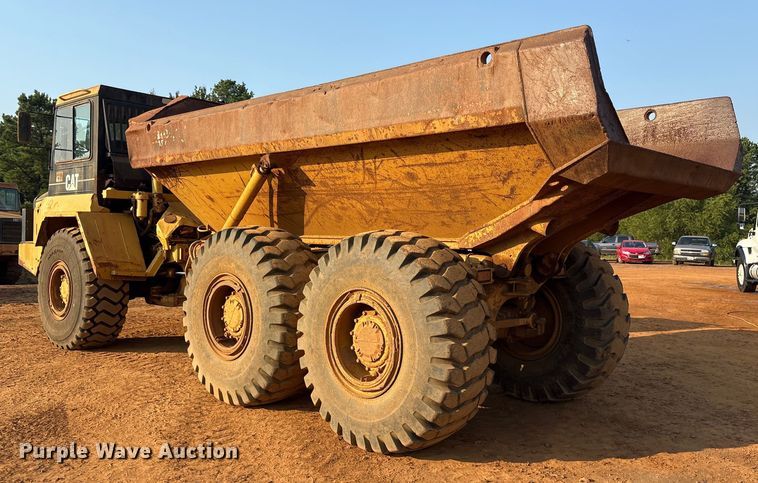 image for item DY0920 1997 Caterpillar D250E articulated haul truck