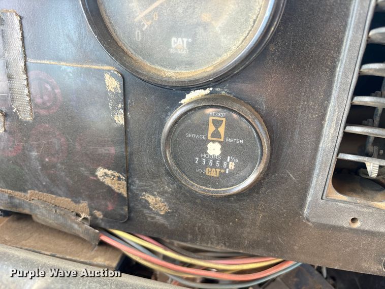 image for item DY0920 1997 Caterpillar D250E articulated haul truck