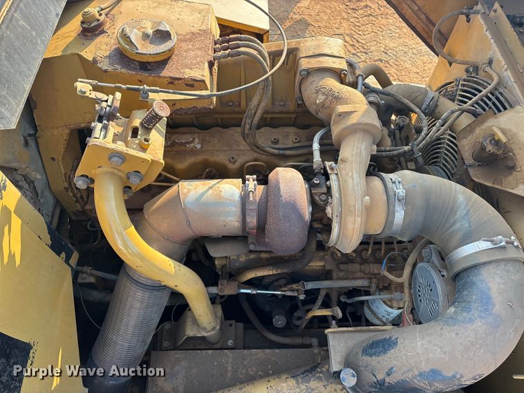 image for item DY0920 1997 Caterpillar D250E articulated haul truck