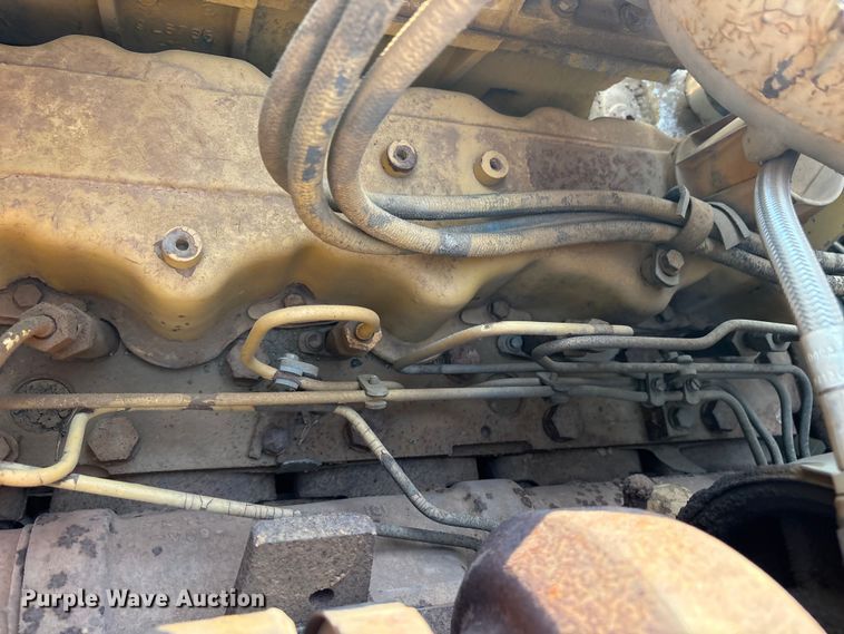 image for item DY0920 1997 Caterpillar D250E articulated haul truck