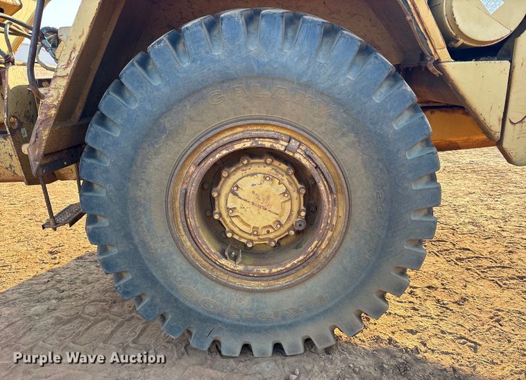 image for item DY0920 1997 Caterpillar D250E articulated haul truck