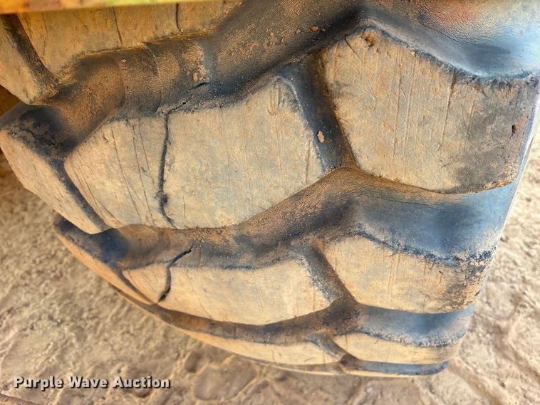 image for item DY0920 1997 Caterpillar D250E articulated haul truck