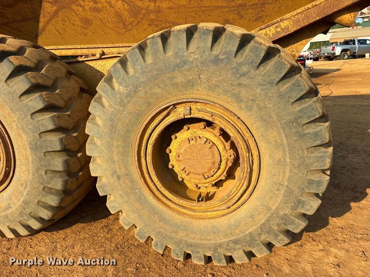 image for item DY0920 1997 Caterpillar D250E articulated haul truck