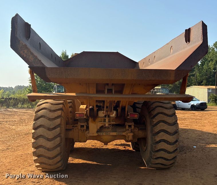 image for item DY0921 1998 Caterpillar D300E articulated haul truck