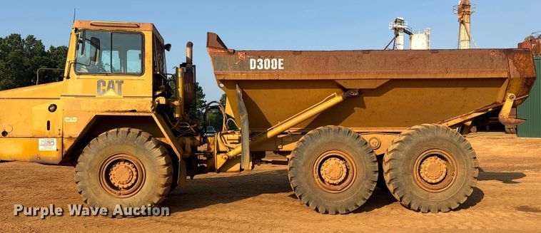 image for item DY0921 1998 Caterpillar D300E articulated haul truck