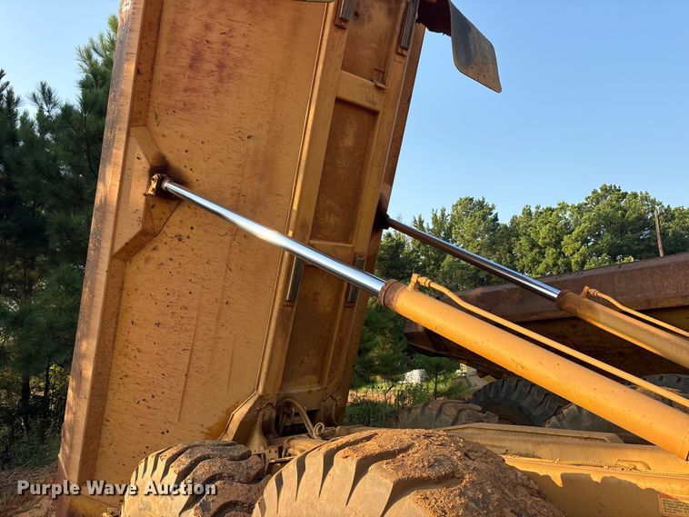 image for item DY0921 1998 Caterpillar D300E articulated haul truck