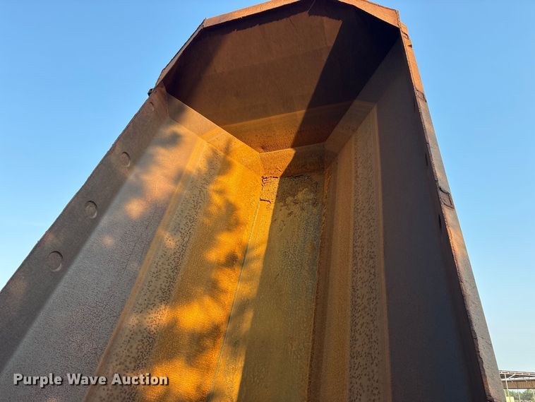 image for item DY0921 1998 Caterpillar D300E articulated haul truck