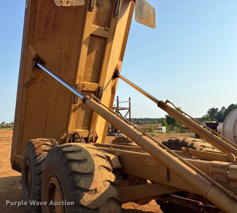 image for item DY0921 1998 Caterpillar D300E articulated haul truck