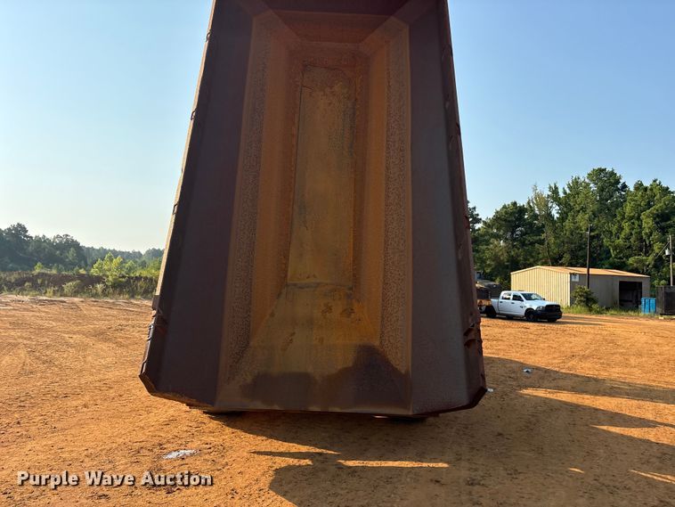 image for item DY0921 1998 Caterpillar D300E articulated haul truck