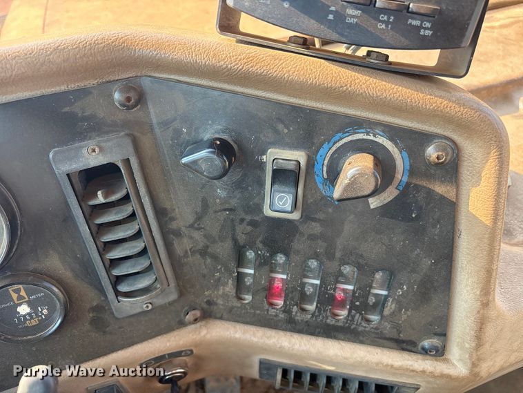 image for item DY0921 1998 Caterpillar D300E articulated haul truck