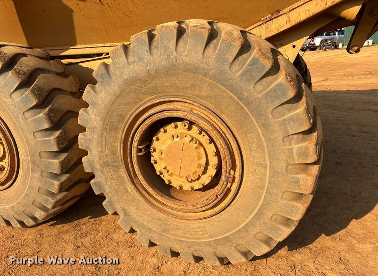 image for item DY0921 1998 Caterpillar D300E articulated haul truck