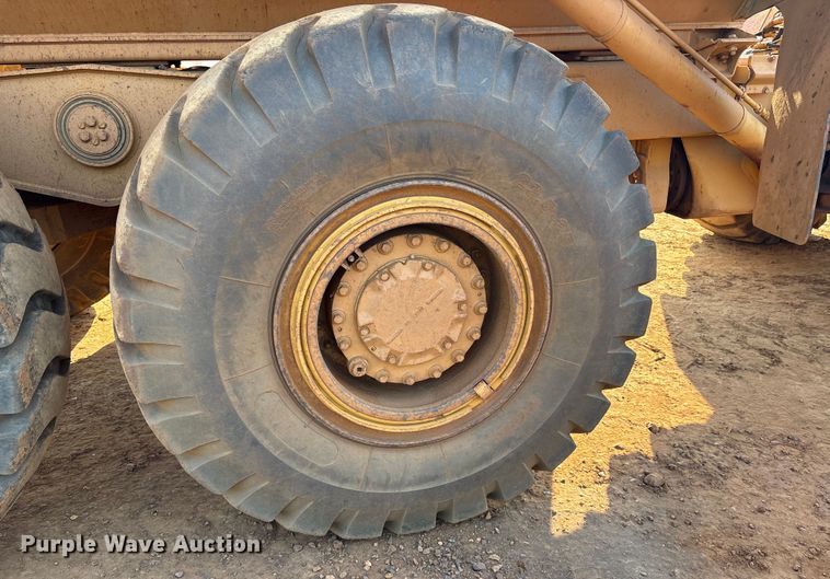 image for item DY0921 1998 Caterpillar D300E articulated haul truck