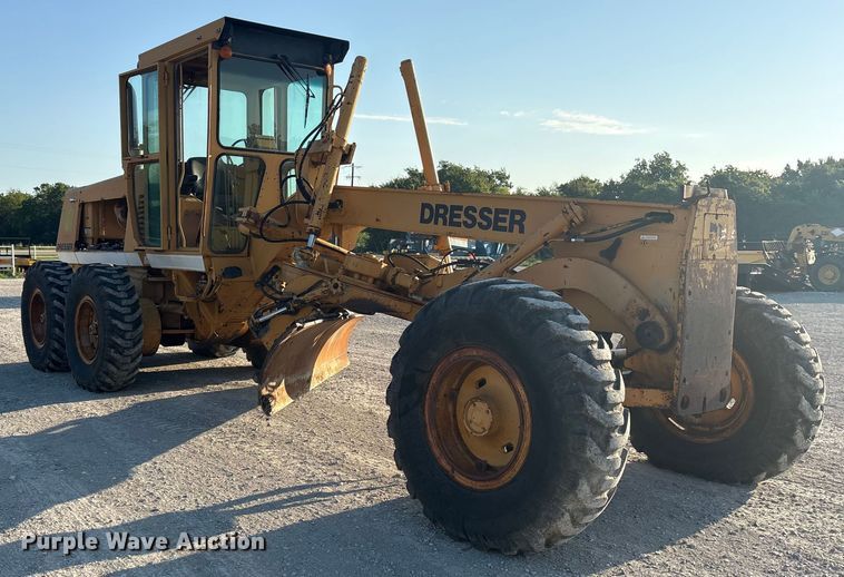 image for item DY0931 1989 Dresser 850 motor grader