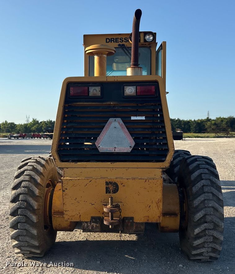 image for item DY0931 1989 Dresser 850 motor grader