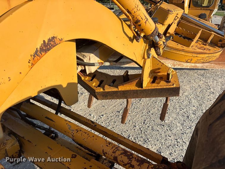 image for item DY0931 1989 Dresser 850 motor grader