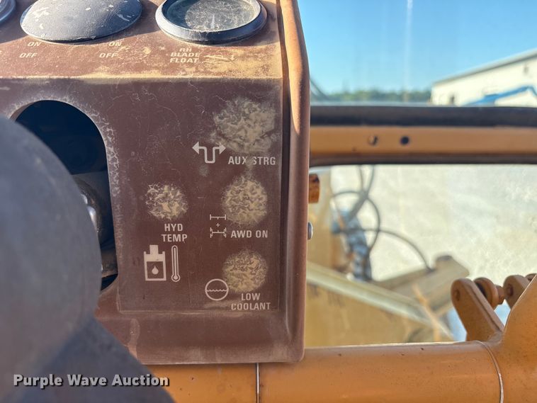 image for item DY0931 1989 Dresser 850 motor grader