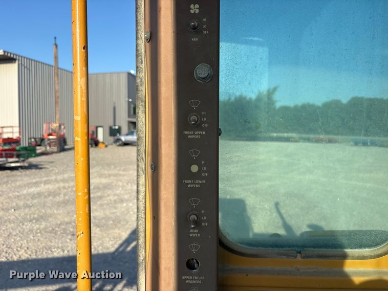 image for item DY0931 1989 Dresser 850 motor grader