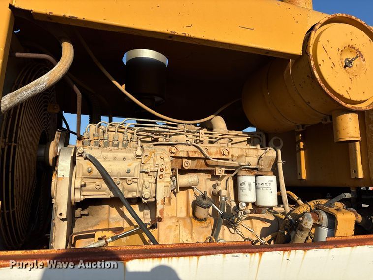 image for item DY0931 1989 Dresser 850 motor grader