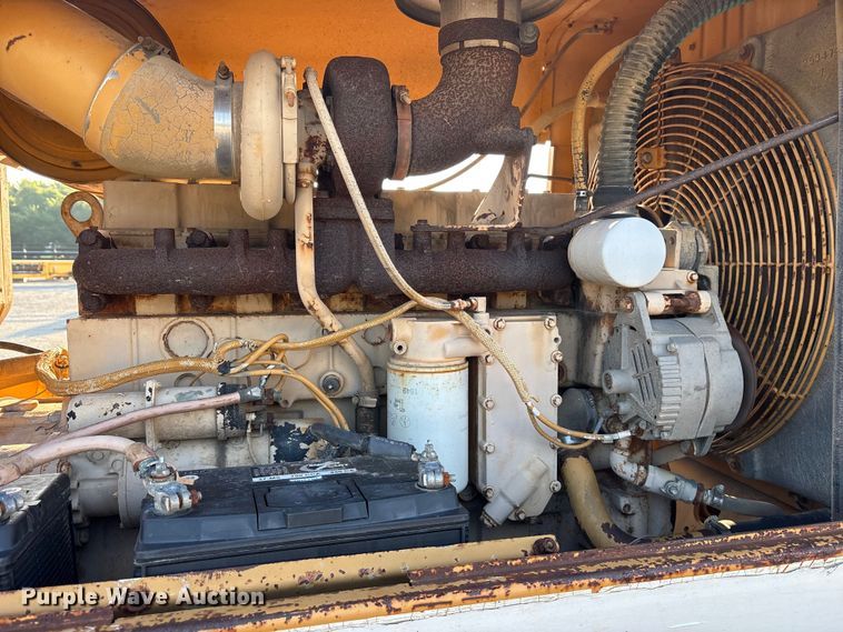 image for item DY0931 1989 Dresser 850 motor grader