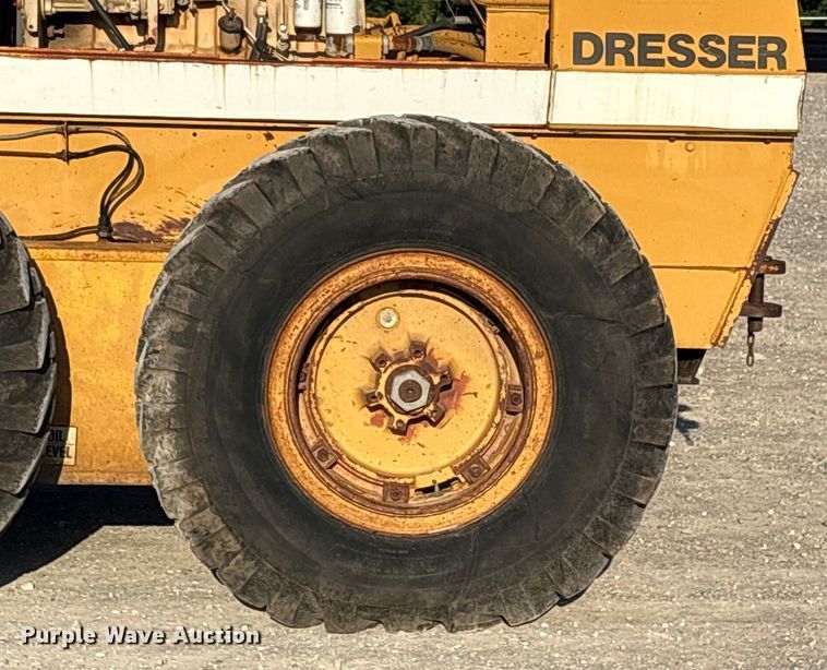 image for item DY0931 1989 Dresser 850 motor grader