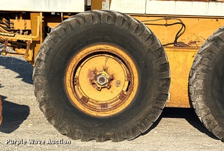 image for item DY0931 1989 Dresser 850 motor grader