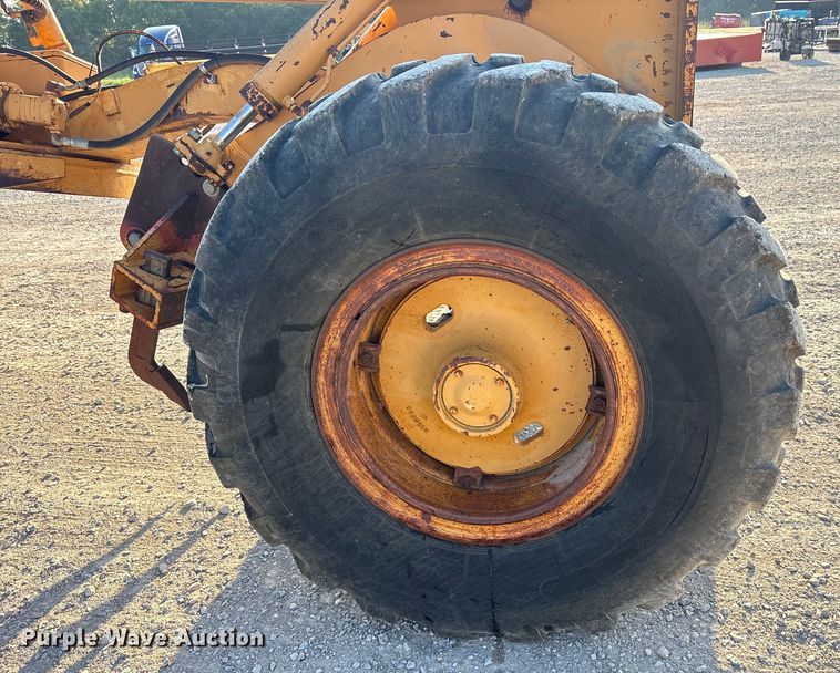 image for item DY0931 1989 Dresser 850 motor grader