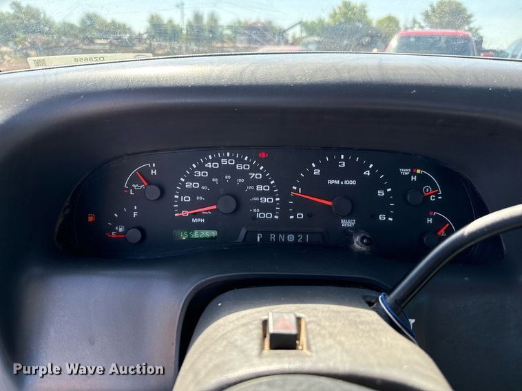 image for item DZ8658 2002 Ford F550 utility / service truck