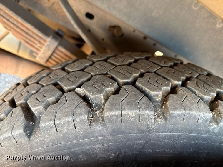 image for item DZ8658 2002 Ford F550 utility / service truck