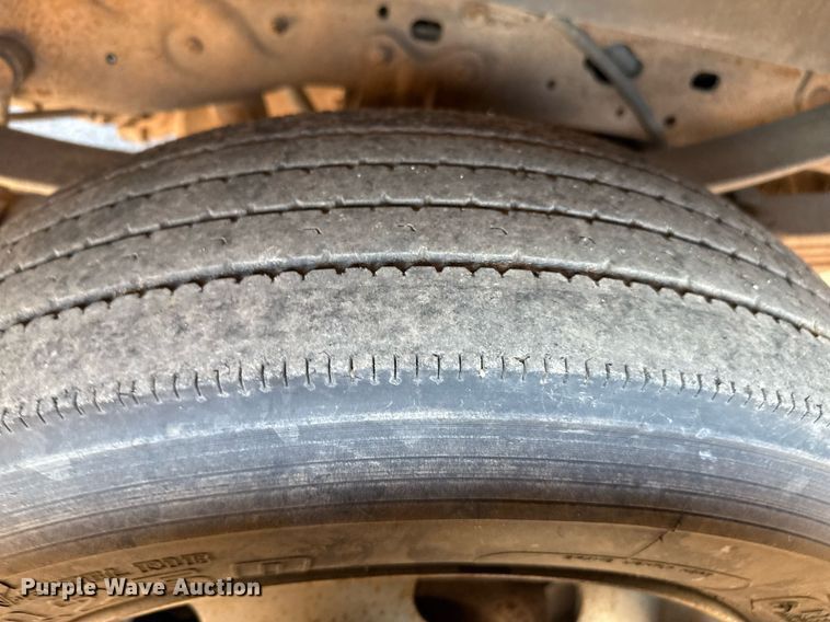 image for item DZ8658 2002 Ford F550 utility / service truck